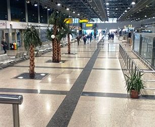 بالصور.. مطار القاهرة خالي من الركاب.. وصالات الوصول والمغادرة مغلقة 2