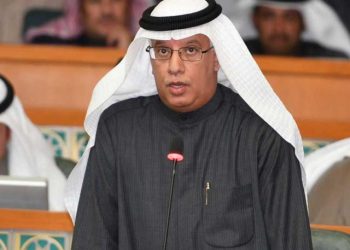 مبارك الحريص وزير الدولة لشئون الخدمات ومجلس الأمة الكويتى