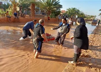 نائب محافظ جنوب سيناء تتابع أعمال كسح المياه