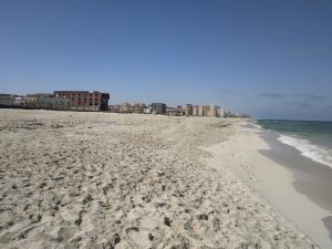محافظ الإسكندرية: إغلاق كامل لـ 61 شاطئ و 43 قرية سياحية في شم النسيم 2