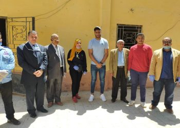 ابوجبل حارس الزمالك يشارك في حملة وزارة الرياضة لتطهير مراكز الشباب