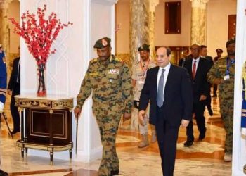 السيسي وعبد الفتاح البرهان رئيس المجلس العسكري الانتقالي السوداني
