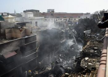 مصر: خالص التعازي لباكستان في ضحايا طائرة كراتشي 3