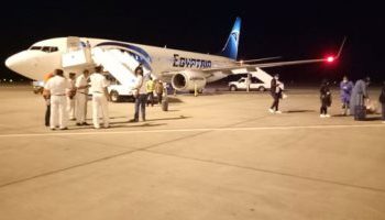 وصول 305 مصريا عالقا بالإمارات إلي مطار القاهرة 3