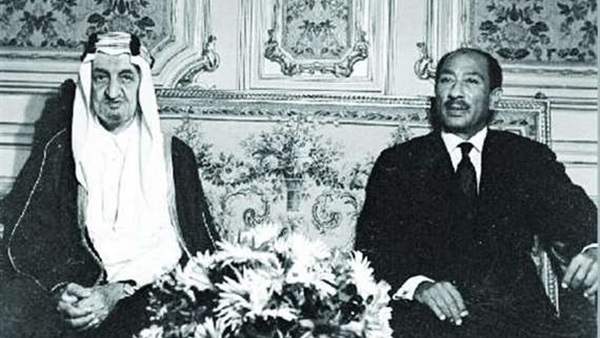 الملك فيصل والرئيس السادات