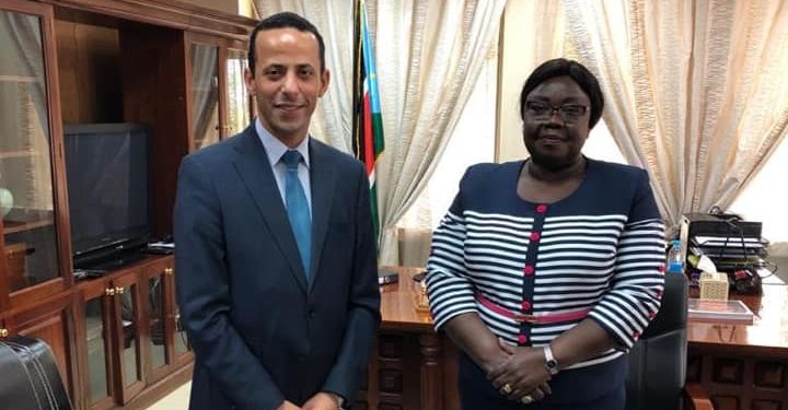 السفير محمد قدح مع بياتريس خميسا وزيرة الشئون الخارجية والتعاون الدولي الجنوب سودانية