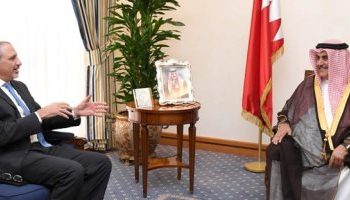 مستشار ملك البحرين يستقبل المنسق المقيم لأنشطة الأمم المتحدة بعد انتهاء فترة عمله بالمملكة 1