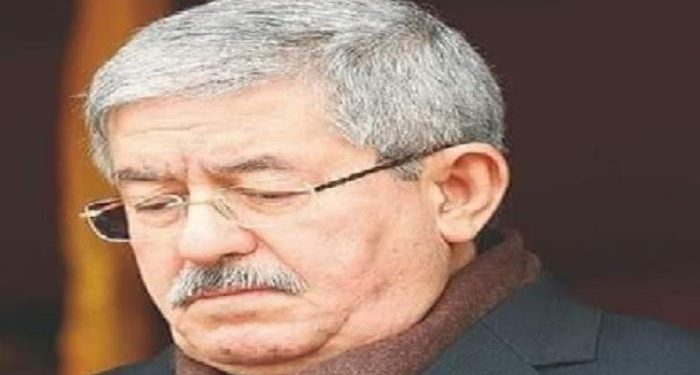 المحكمة تعاقب رئيس الحكومة الجزائرية السابق بالسجن 12 سنه 1