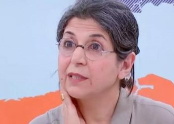 فرنسا تطالب إيران بالإفراج عن فاريبا عادلخاه