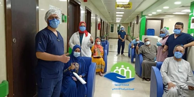 مستشفى إسنا تتفوق على مستشفيات العزل بخروج 33 متعافي من كورونا (صور) 1