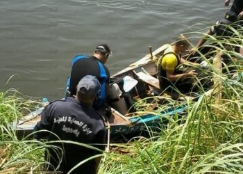 انتشال جثة شاب غرق فى النيل بأسيوط أثناء الأستحمام هرباً من حرارة الجو 2