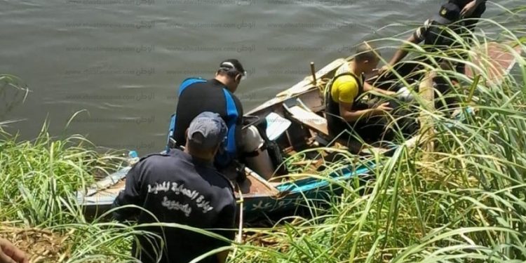 انتشال جثة شاب غرق فى النيل بأسيوط أثناء الأستحمام هرباً من حرارة الجو 1