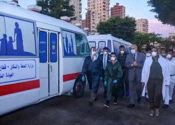 محافظ الإسكندرية يتفقد مستشفي الحميات ويؤكد على كفاءة العمل واحتياجات الأطباء 9