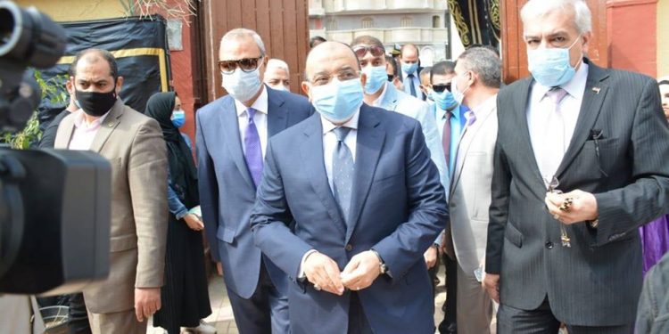وزير التنمية المحلية محمود شعراوي ومحافظ القليوبية عبدالحميد الهجان