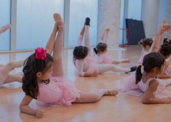 افتتاح معهد لتعليم رقص الباليه في السعودية 2