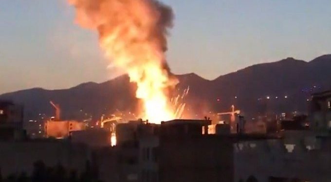 انفجارات تدوي داخل العاصمة الإيرانية طهران 1