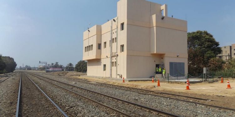 وزير النقل يعلن دخول برج ملوى لإشارات السكك الحديدية في المنيا الخدمة 1
