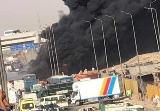 بالصور والفيديو.. حريق هائل فى مدينة السلام وتصاعد الأدخنة فى سماء العاصمة 1
