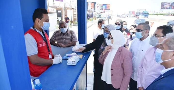 وزيرة الصحة تتفقد الأكشاك الطبية المتواجدة بالمواقع الإنشائية بمدينة العلمين 1