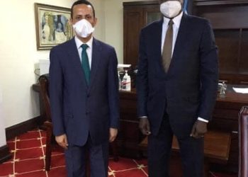 السفير المصري في چوبا يطلع وزير شئون الرئاسة على تطورات سد النهضة 4