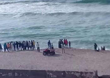 قوات الإنقاذ تواصل البحث عن غرقى شاطىء الصفا بالإسكندرية 1
