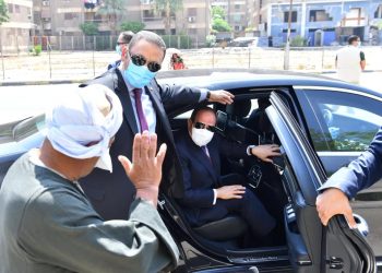 السيسي يتفقد أحوال المواطنين خلال تفقده لمشروعات في مدينة نصر "صور" 1