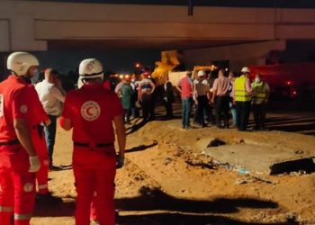 وزيرة التضامن توجه فريق الهلال الأحمر بدعم مصابي حادث طريق الإسماعيلية (صور) 3