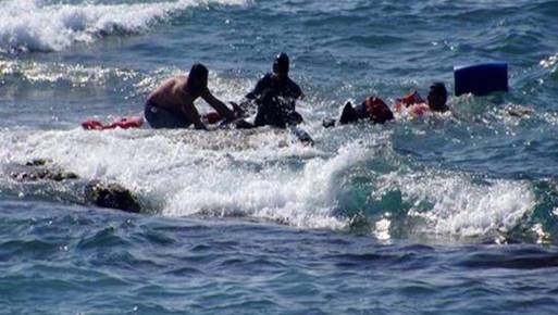 ضبط شباب حاولوا التسلل للنزول لمياه البحر غرب الإسكندرية