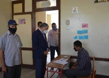 محافظ المنيا يتابع انطلاق امتحانات الدبلومات الفنية بعدد من اللجان