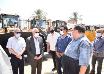 محافظ بورسعيد يتفقد المعدات التي تم رفع كفائتها
