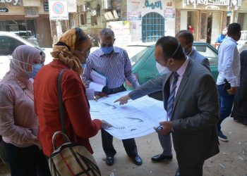 نائب محافظ المنيا يراجع تراخيص البناء بمنطقتي دماريس وحي وسط