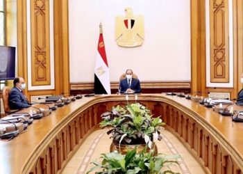 «السيسي» يتابع الموقف التنفيذي لمشروعات تنمية سيناء والعاصمة الإدارية 1