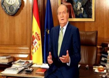 ملك إسبانيا السابق خوان كارلوس يلجأ للهروب خارج البلاد 1