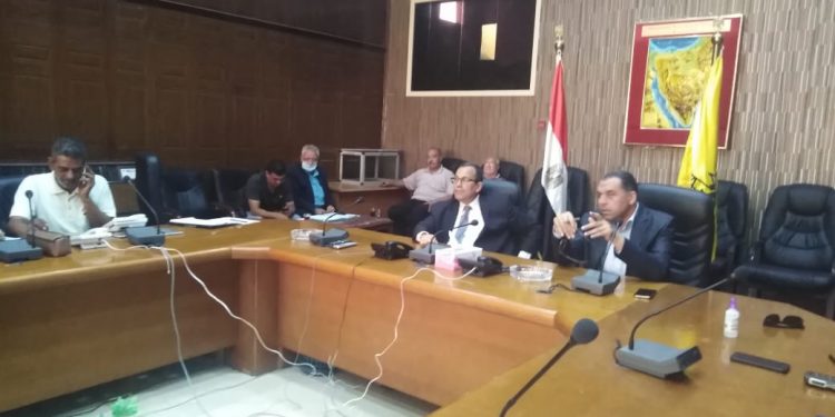 محافظ شمال سيناء يتابع سير انتخابات مجلس الشيوخ 1