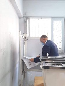 محافظ القاهرة يدلي بصوته في انتخابات مجلس الشيوخ 3