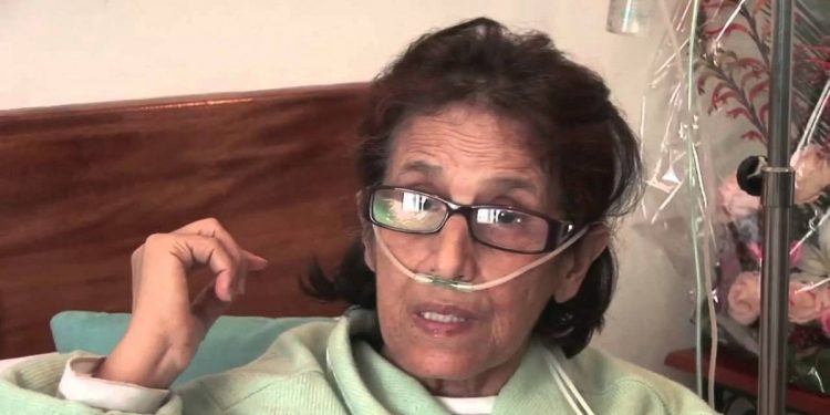 نقل وزيرة الثقافة المغربية السابقة ثريا جبران للمستشفى 1