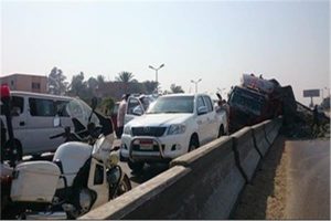 إصابة 4 أشخاص في حادث انقلاب سيارة بأسوان 1