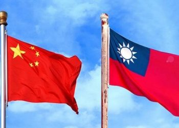 علم تايوان وعلم الصين
