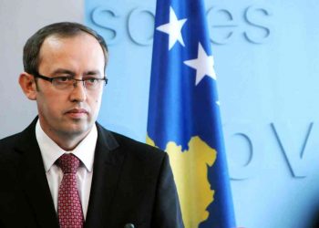 إصابة رئيس وزراء كوسوفو بكورونا 2