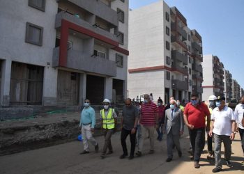 محافظ بورسعيد يتفقد المرحلة الثالثة من مشروع الإسكان الاجتماعي  5