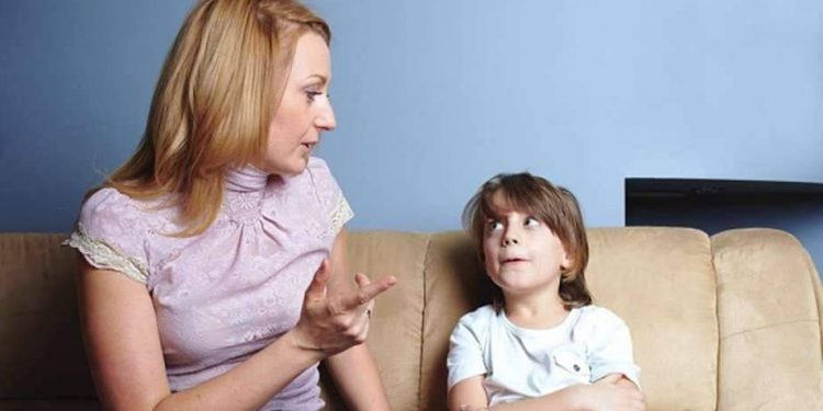 "لو بيحورعليكي".. 4 حلول لعلاج الكذب عند الأطفال