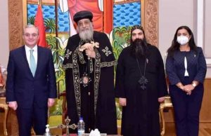 البابا تواضرس يلتقي بـ وزير خارجية أرمينيا بالقاهرة 2