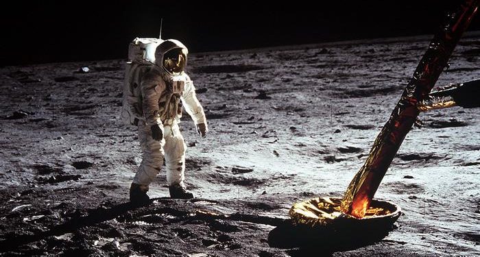 روسيا تسرب وثائق سرية عن عملية نقل تربة القمر إلى الأرض 1