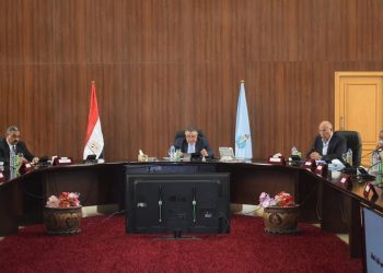 محافظ البحر الأحمر يناقش استعدادت المحافظة لمجلس النواب 2020 5