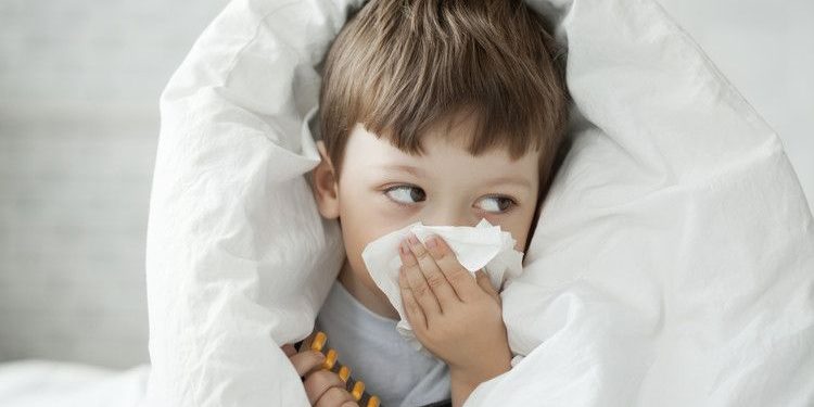 رئيس الشئون الوقائية الصحية يحذر من تناول الأطفال دون 6 شهور لقاح الإنلفونزا 1