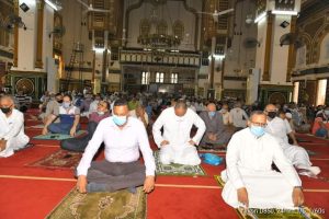 تأدية صلاة الجمعة في المساجد