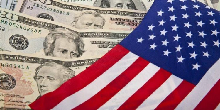 الدولار الأمريكي ينتعش بـ دعم الإنتخابات وإصابات كورونا 1