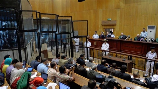 تأجيل محاكمة 12 متهما من عناصر تنظيم القاعدة 1