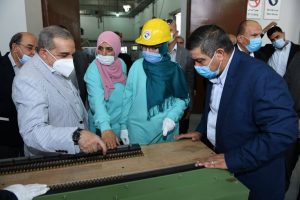 وزير الإنتاج الحربي يتفقد شركة أبو زعبل للصناعات المتخصصة «صور» 2