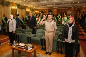 أشرف صبحي يشارك في ختام دورة الاستراتيجية والأمن القومي بأكاديمية ناصر العسكرية (صور)